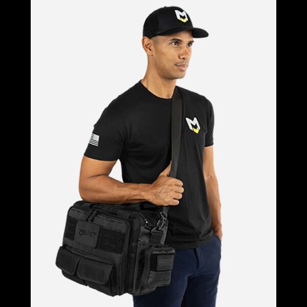 Commander 15L Black Shoulder Bag Thumbnail